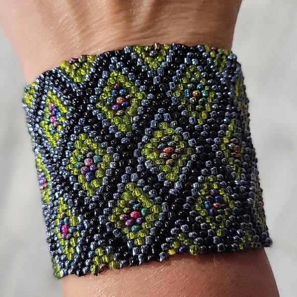 Lilly fashion beaded bracelet black and green - Picture 3 of 4